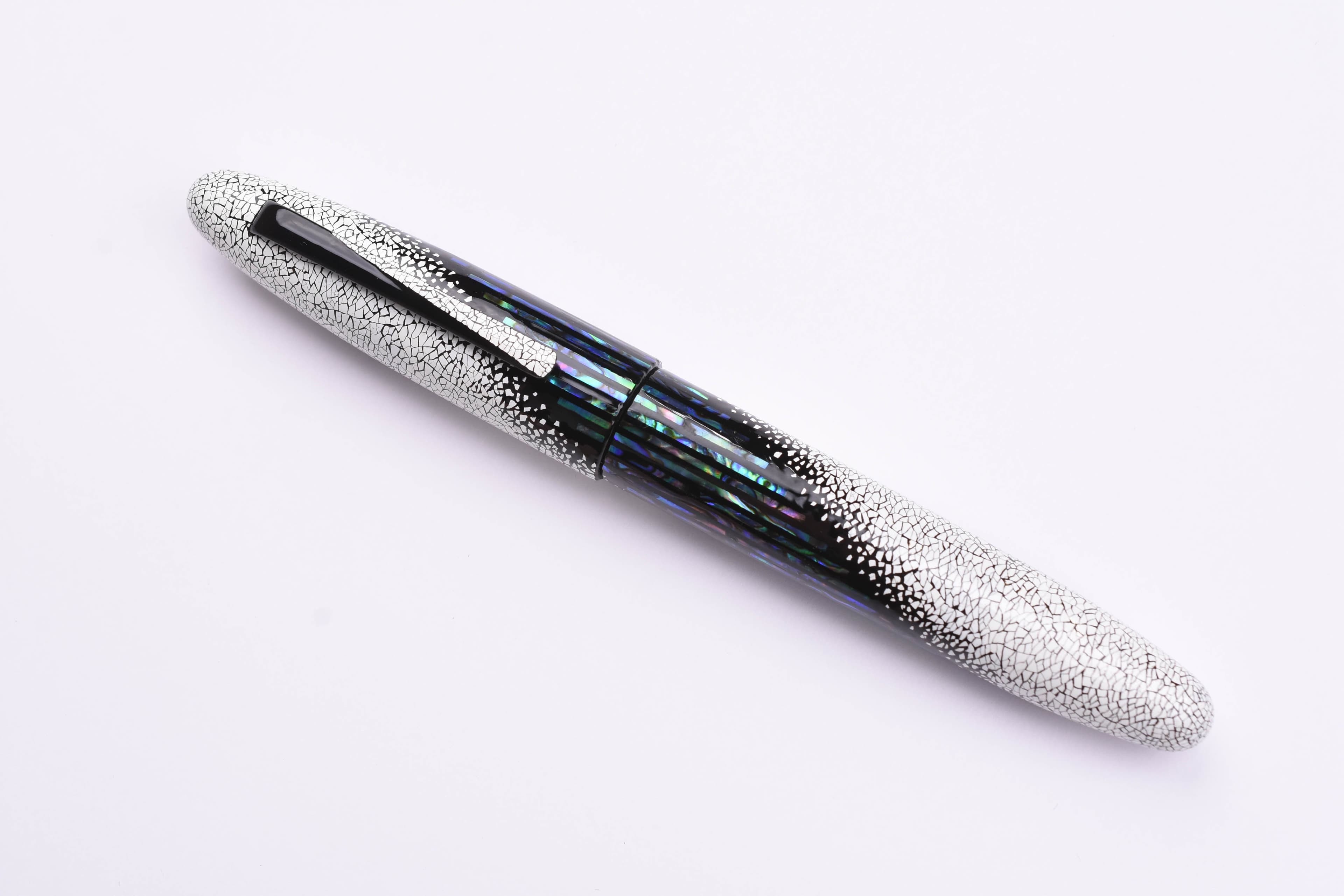 Taccia Miyabi Empress Winter Breath Fountain Pen