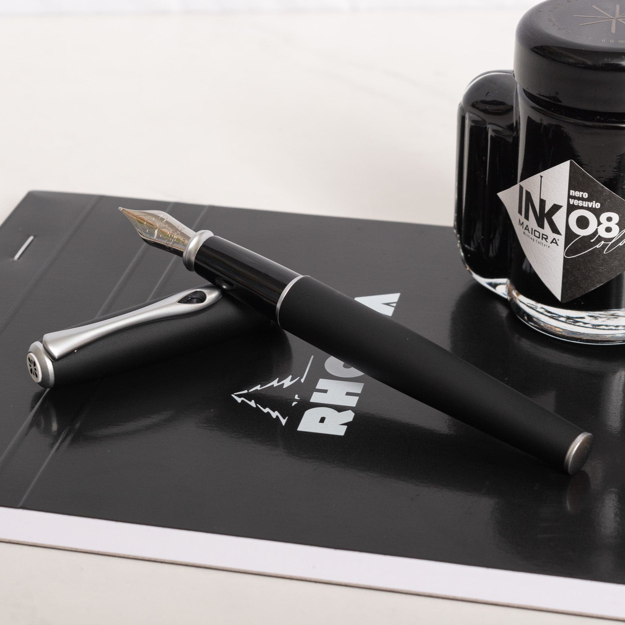 Diplomat Excellence A2 Fountain Pen - Matte Black & Chrome