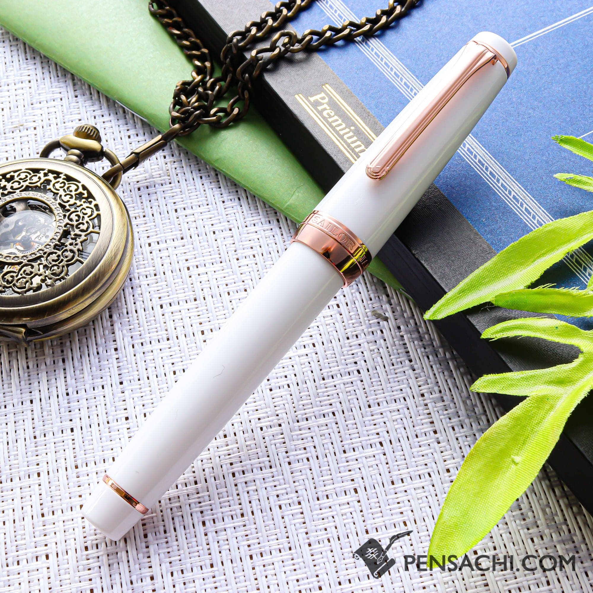 White Rose Fountain Pen
