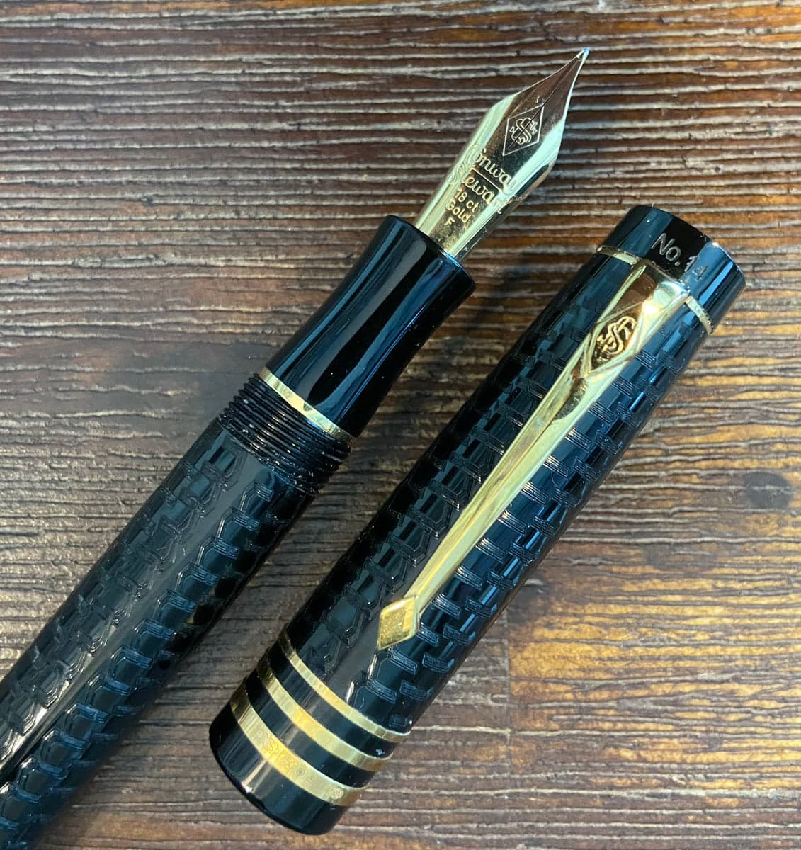 Conway Stewart Duro Heritage Fountain Pen, No.14