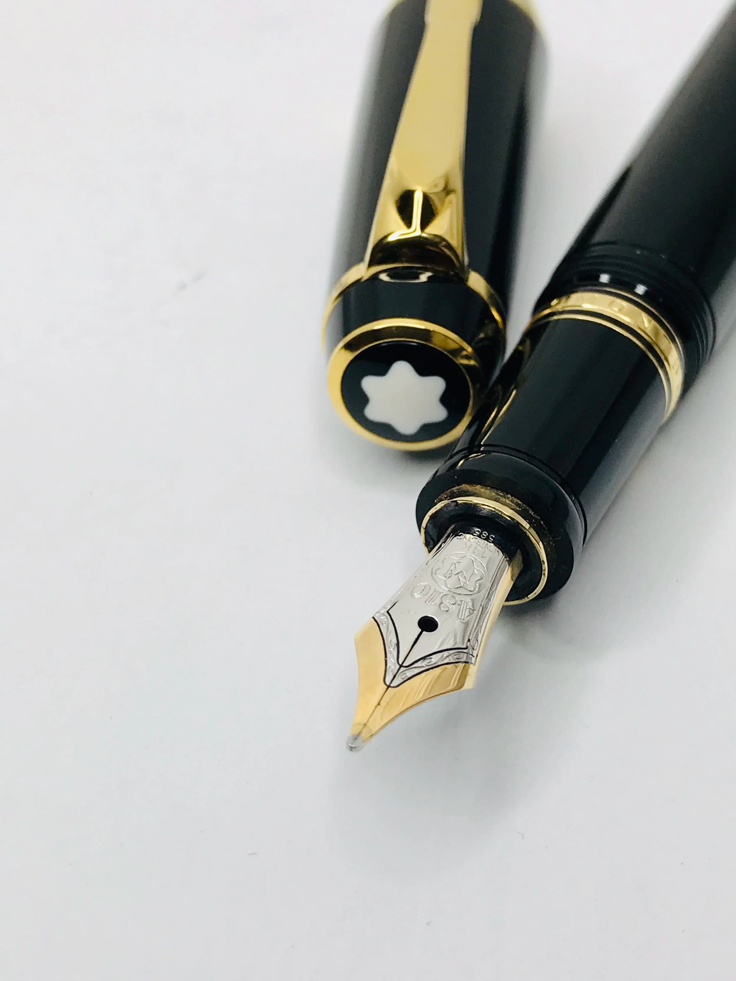 Montblanc Bohème Gold Plated Line Fountain Pen