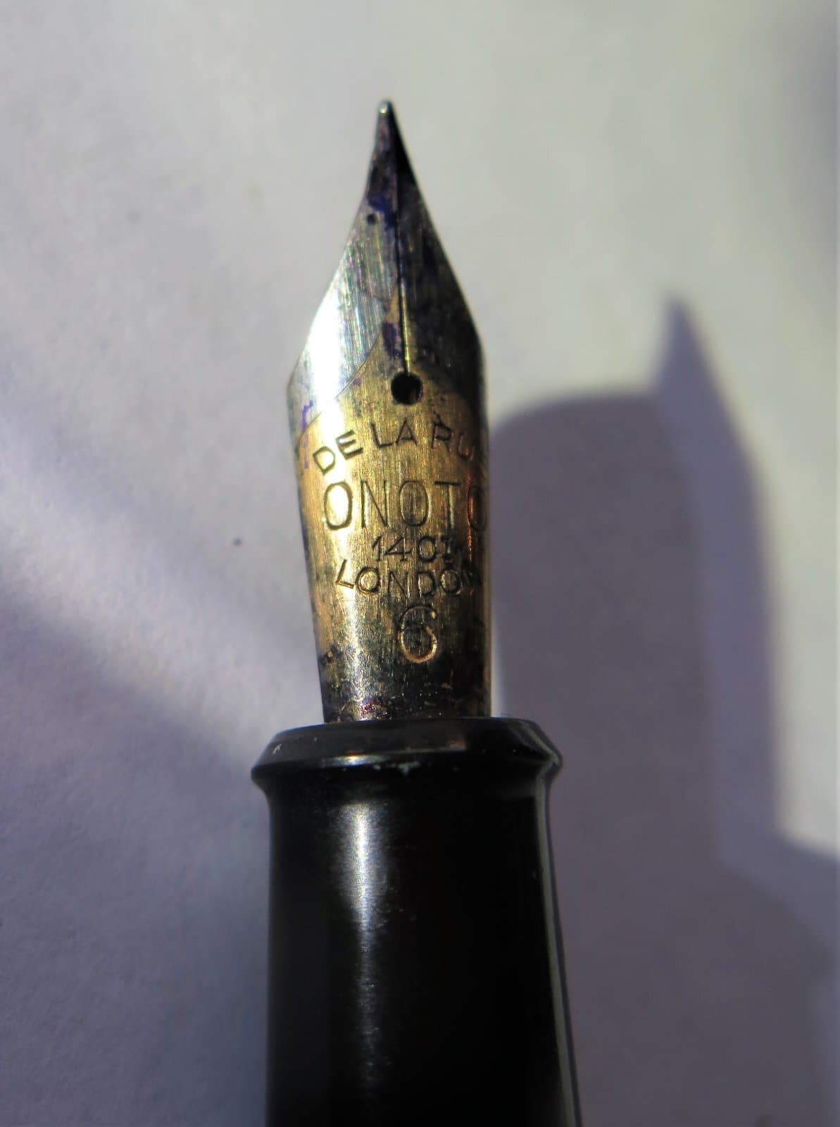 Onoto De La Rue Magna