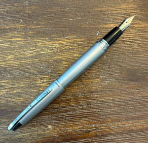 Pilot Knight Fountain Pen (2005) - Matte Silver